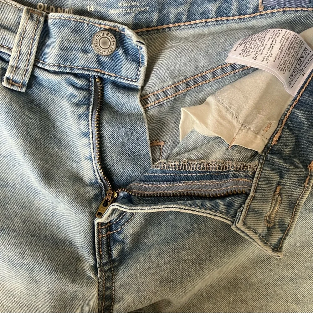 Old Navy *other color